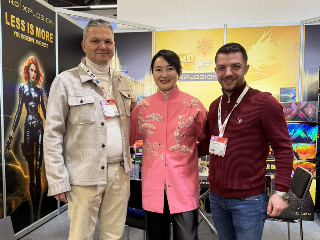 Pro-XPloison 2026 Fireworks Lights Up Nuremberg